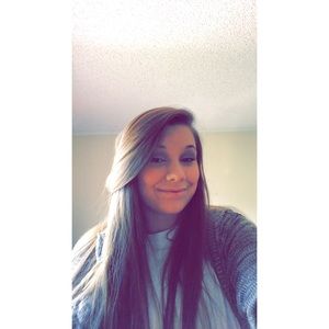 Meet your Posher, Brittany